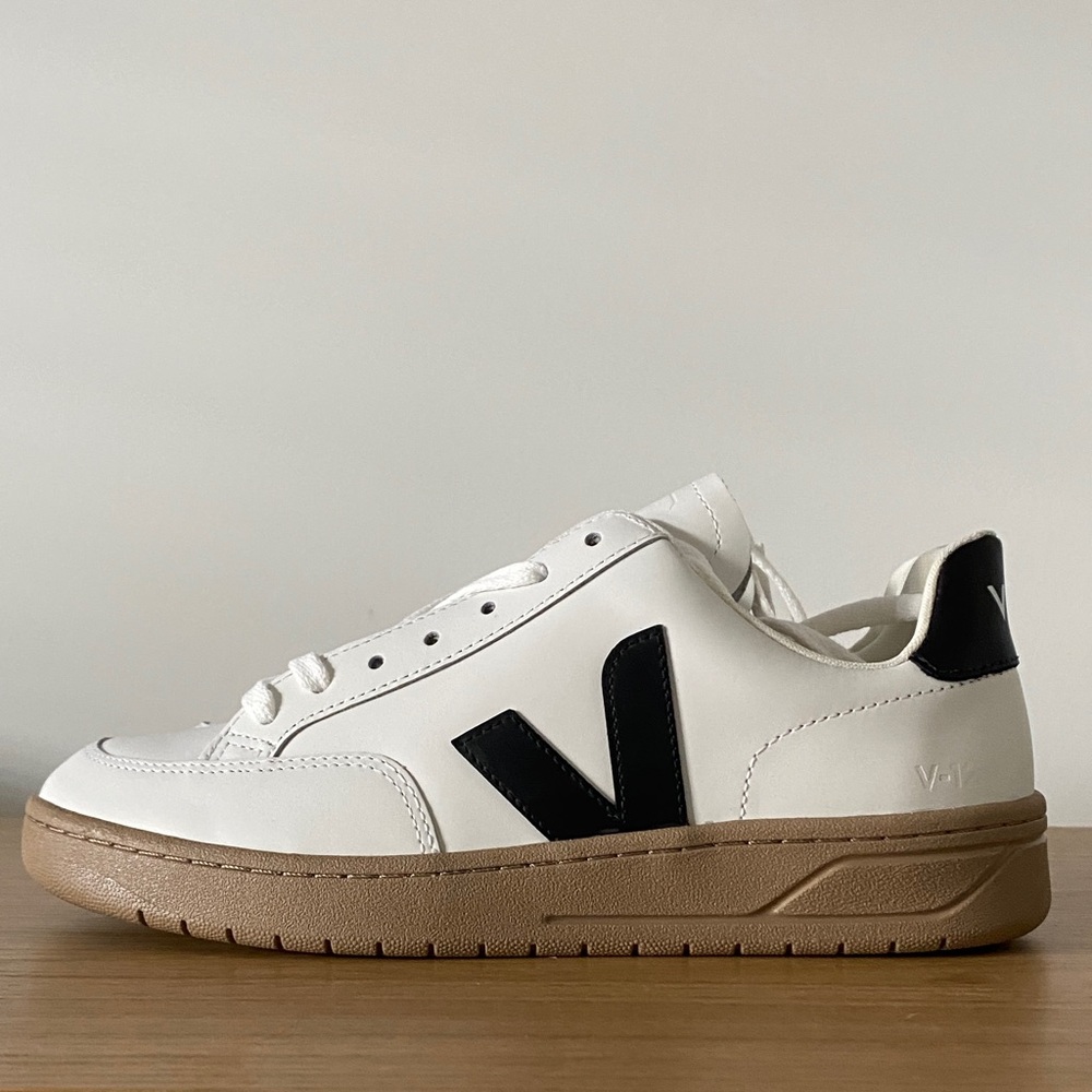 Veja White Sneakers with Black Accents and Tan Sole V-12 Leather